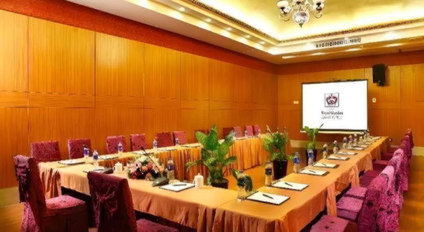 Royal Garden Hotel Kuangcsou Kültér fotó